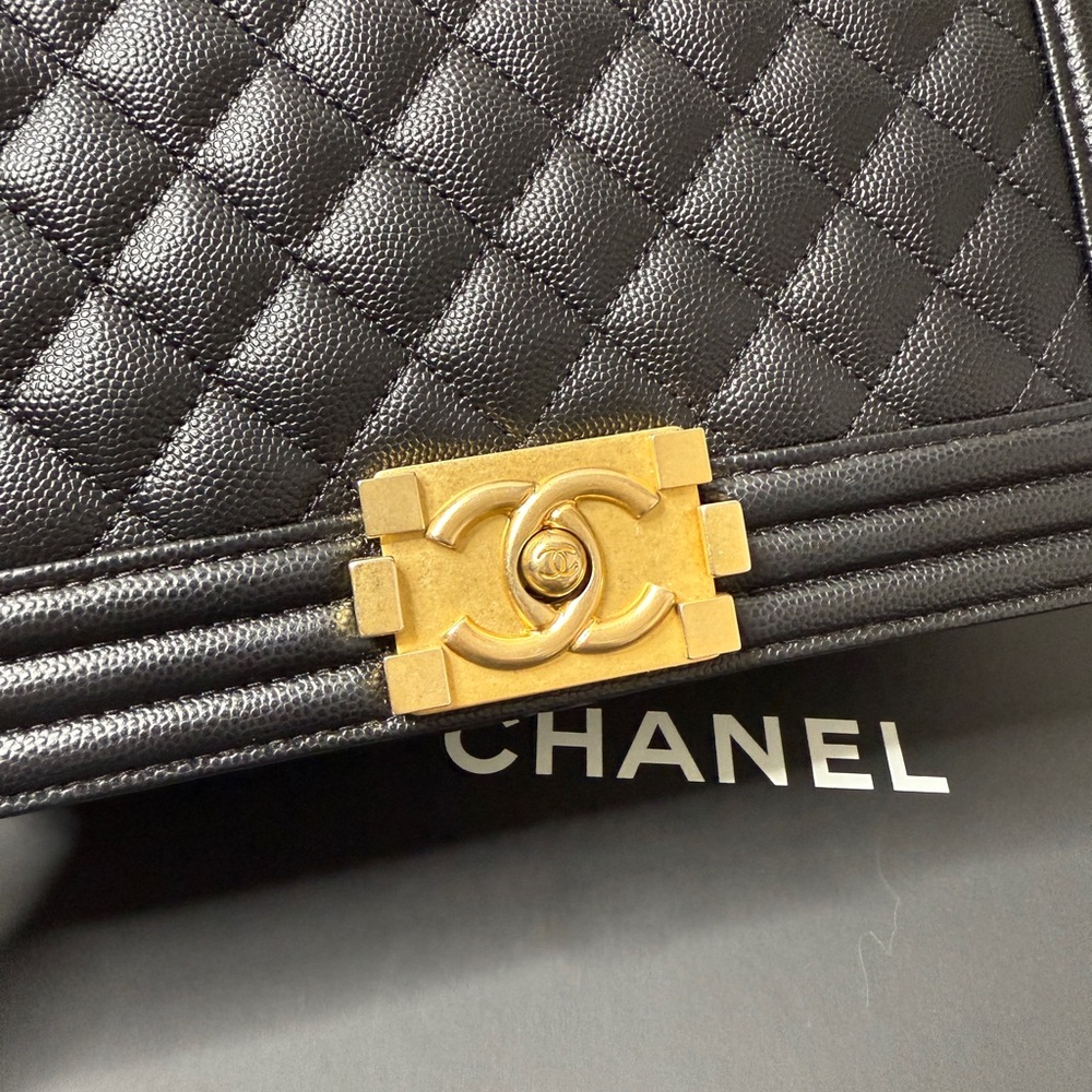 Chanel Black Quilted Leather Boy Bag - Picture 3 of 15